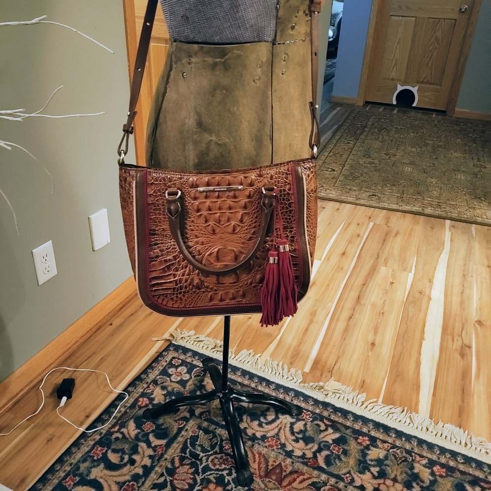 Elegant Brown Leather Handbag